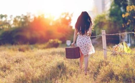 半生已过人生经典句子大全（一晃就老了的幽默短句）