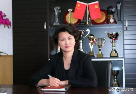 小学临别赠言给学校的话术（小学同学转学送别的话短句）