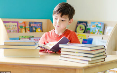 寓言故事的特点有哪些（寓言故事的三大特点）