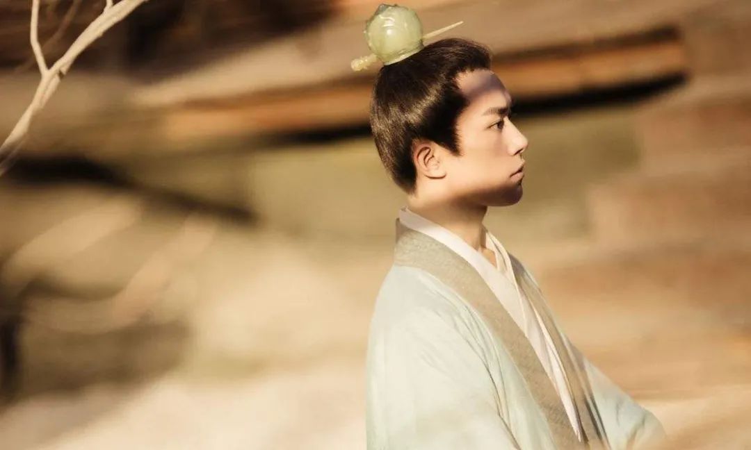 古代形容男子俊美的诗句（描写君子风度的诗句）