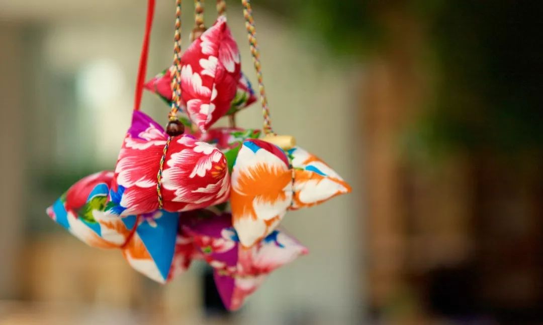 关于端午节的诗句有哪些（端午节的名诗佳句）