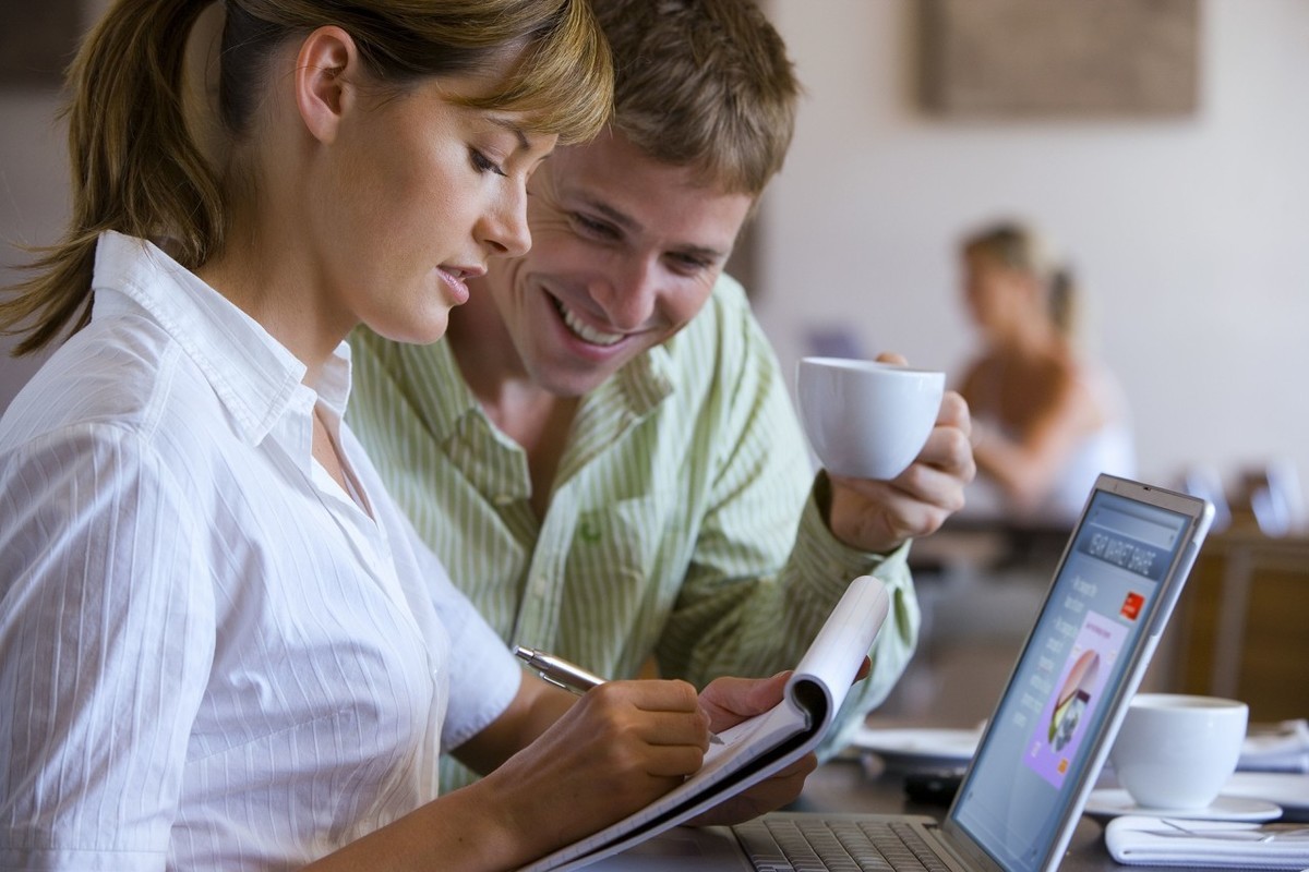 形容很有学问的成语有哪些（形容人有知识有才华的成语）