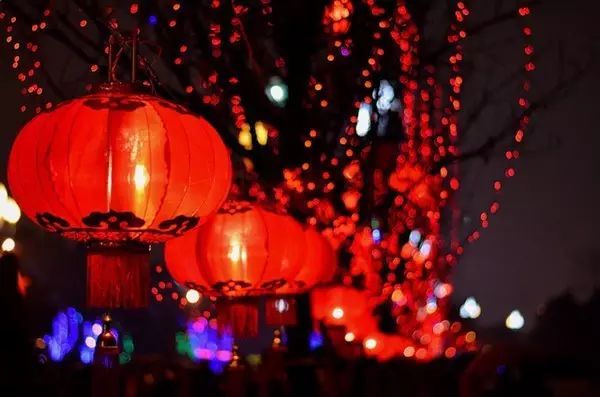 元宵节的诗句有哪些（有关元宵节的诗句）