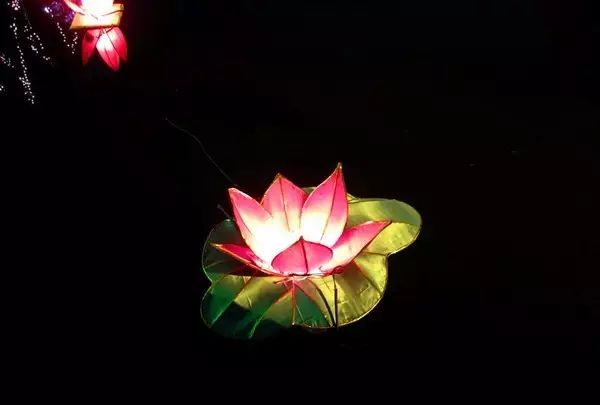 元宵节的诗句有哪些（有关元宵节的诗句）