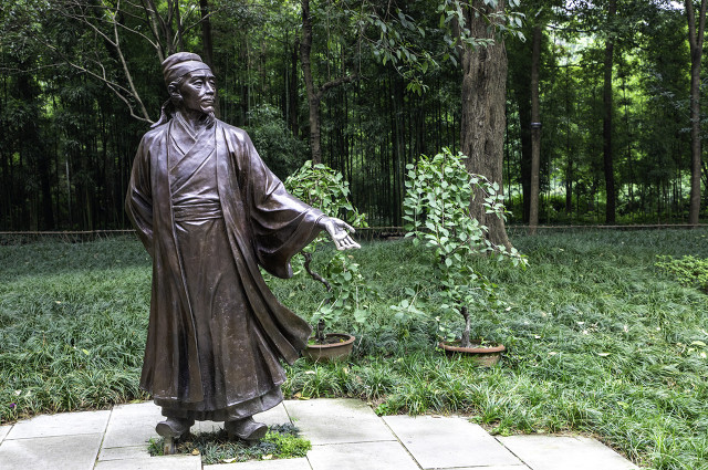 茅屋为秋风所破歌原文及翻译（杜甫茅屋为秋风所破歌原文）