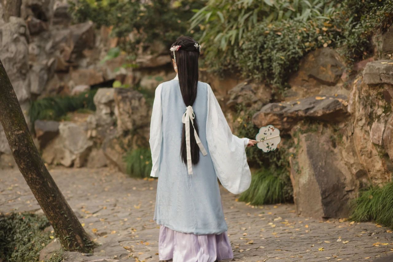 形容悠闲惬意的诗句（享受休闲时光唯美句子）
