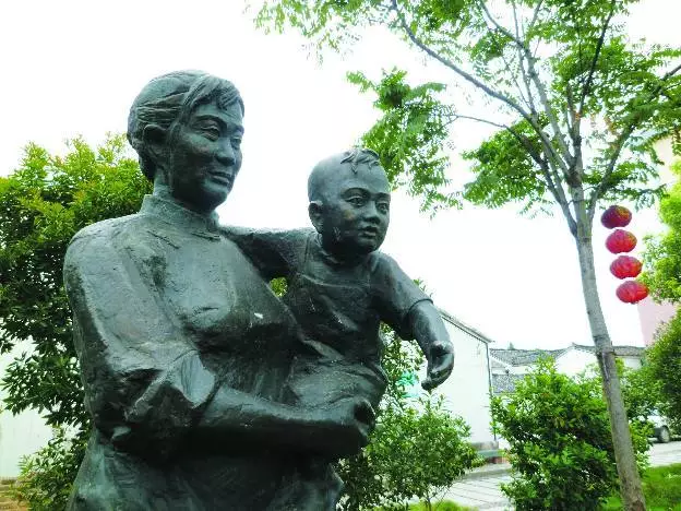 大堰河我的保姆原文（大堰河艾青原文及赏析）