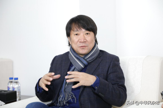 仰望星空的诗句泰戈尔（康德仰望星空的原文）