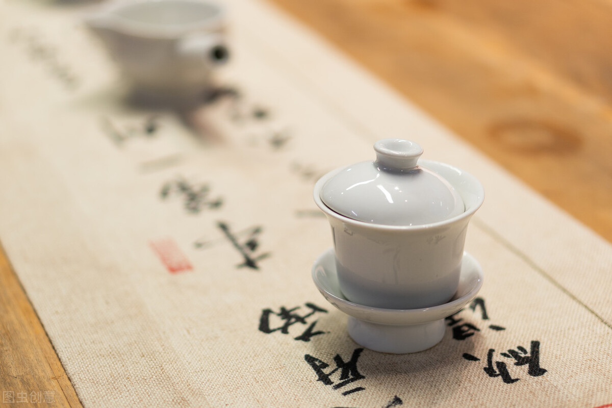 关于茶的古诗有哪些（十首最出名的茶诗）