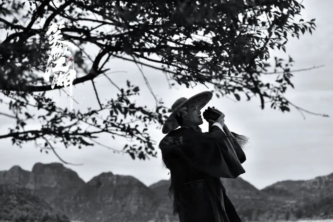 形容酒的诗句经典语录（赞美酒文化的诗句或诗 ）