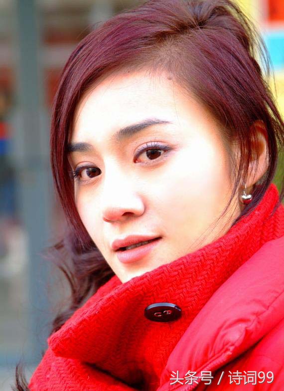 赞美50岁女人的句子大全（称赞女人的诗句）