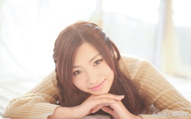 赞美50岁女人的句子大全（称赞女人的诗句）