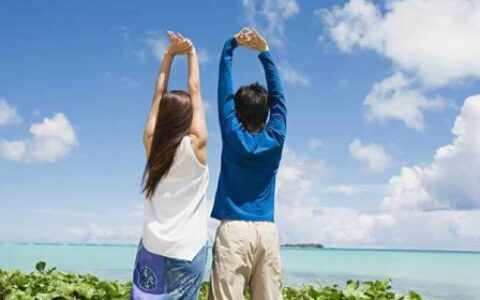 调侃熬夜的句子（幽默形容熬夜的句子）