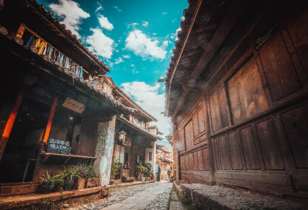 形容风景的诗句（关于大自然美景的诗句）