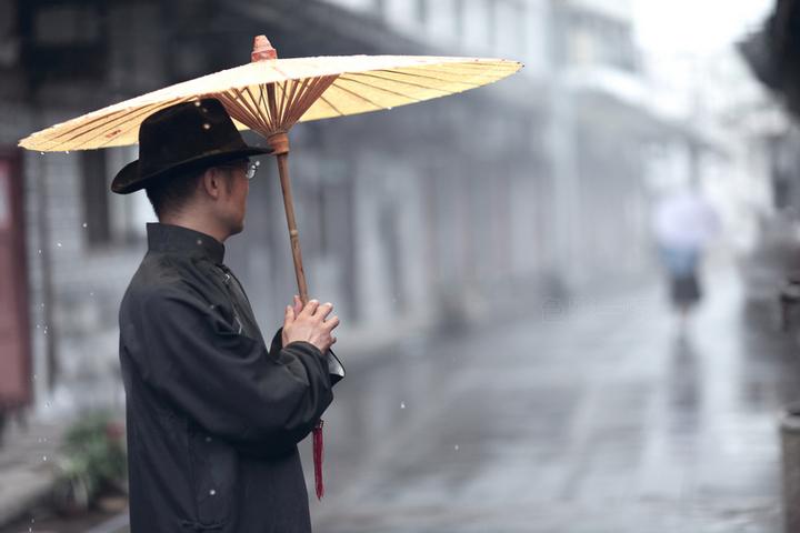 戴望舒诗集有哪些（戴望舒诗集赏析）
