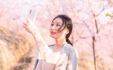 视频添加字幕怎么弄（教你给自己拍的视频配上字幕）