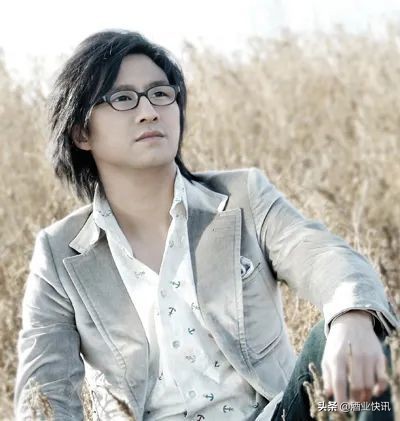 春天里歌词汪峰（春天里歌词欣赏）