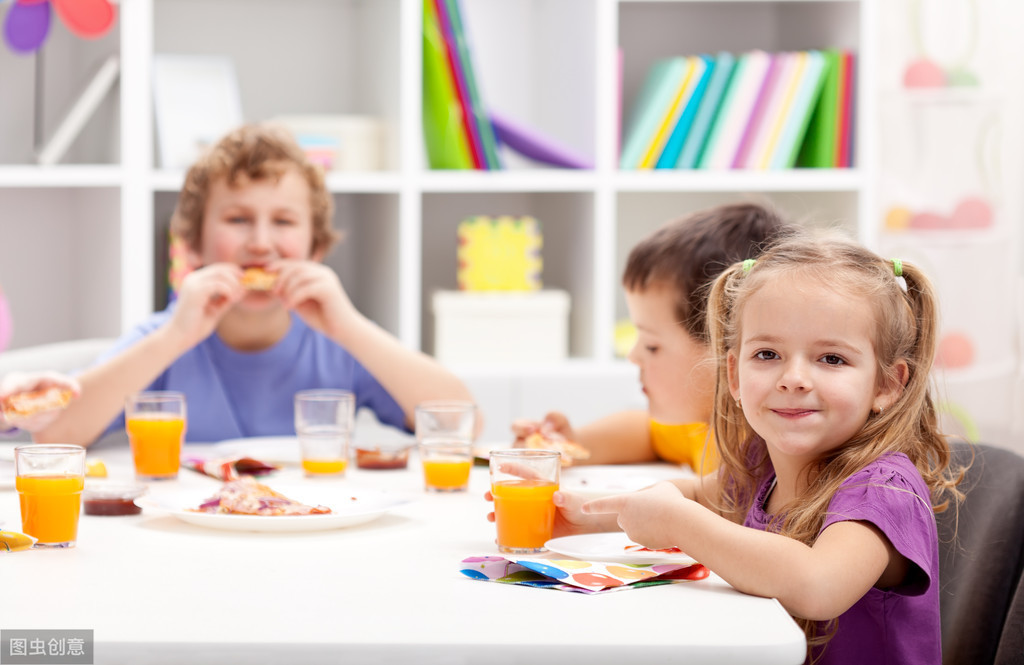 孩子在家表现简短评语（幼儿在家表现情况及家长建议）