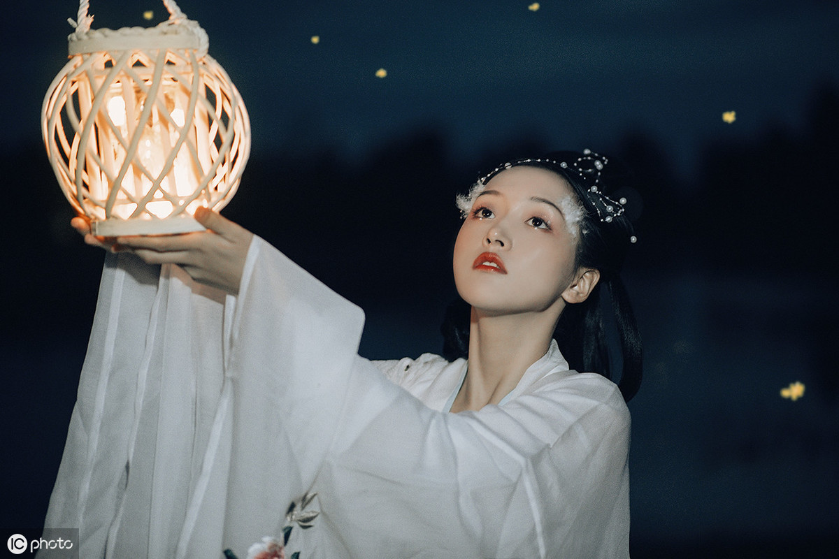 国开头的四字成语有哪些（国字谐音寓意好的成语）