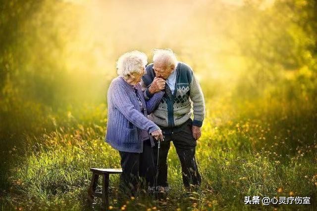 女儿生日快乐祝福语怎么写（妈妈给女儿最暖心短句）