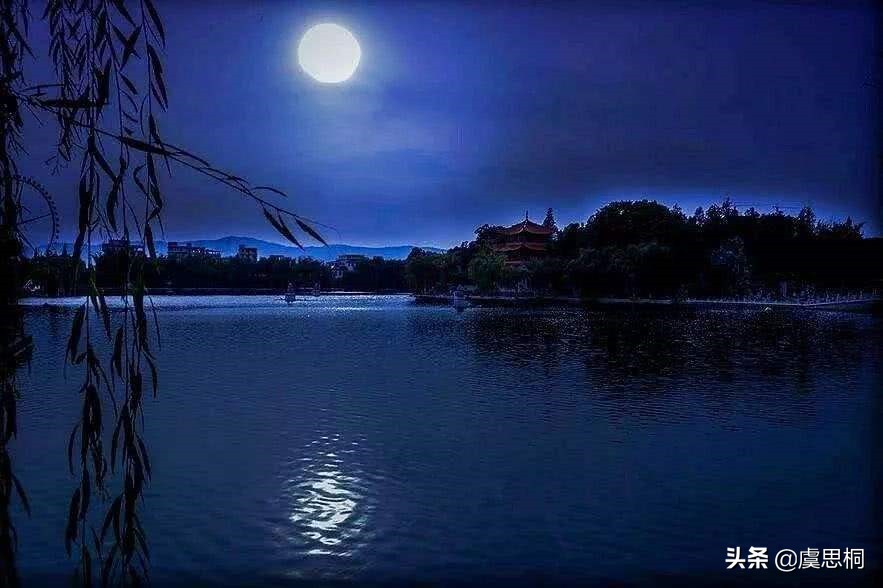 春江花月夜作者简介（张若虚春江花月夜赏析）