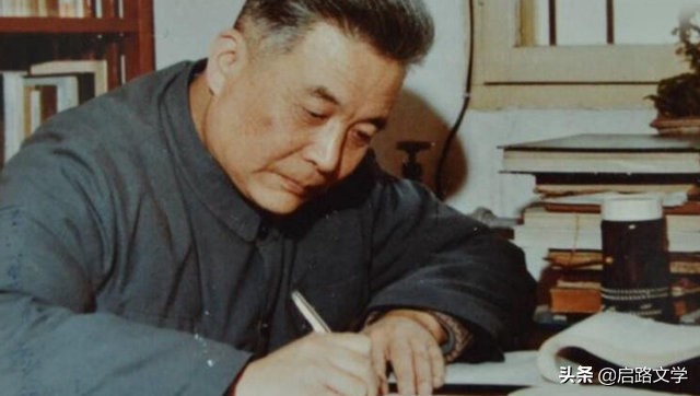 奉献精神的名言警句（无私奉献的简短名言）