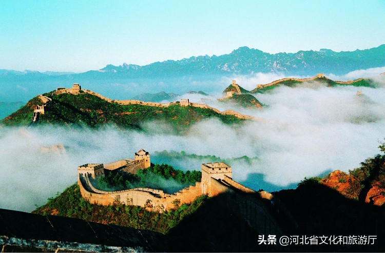 形容长城的词语和句子（形容长城壮观的诗句）