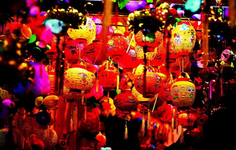 闹花灯作文开头结尾（家乡的风俗作文元宵节闹花灯开头）