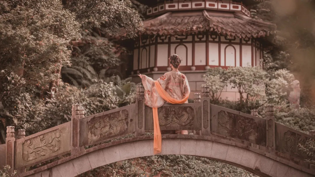 世上最经典的浪漫情诗（最能打动人心的短情书）