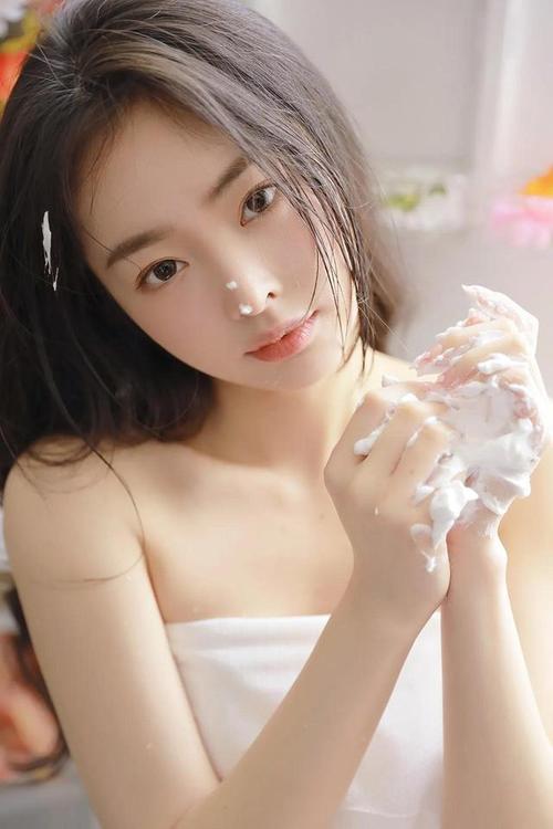 关于早晨的唯美句子（最能打动人心的早安问候）