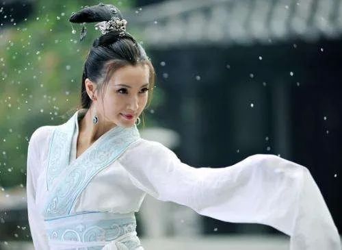 表白情诗大全（简短的高级情话）