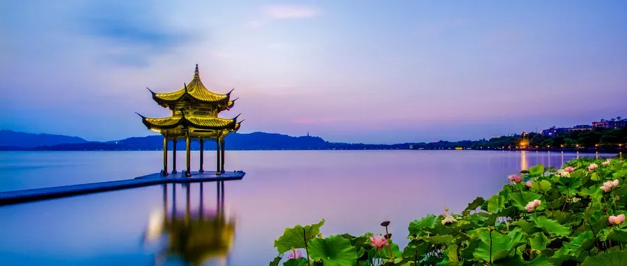 形容风景的诗句（关于大自然美景的诗句）