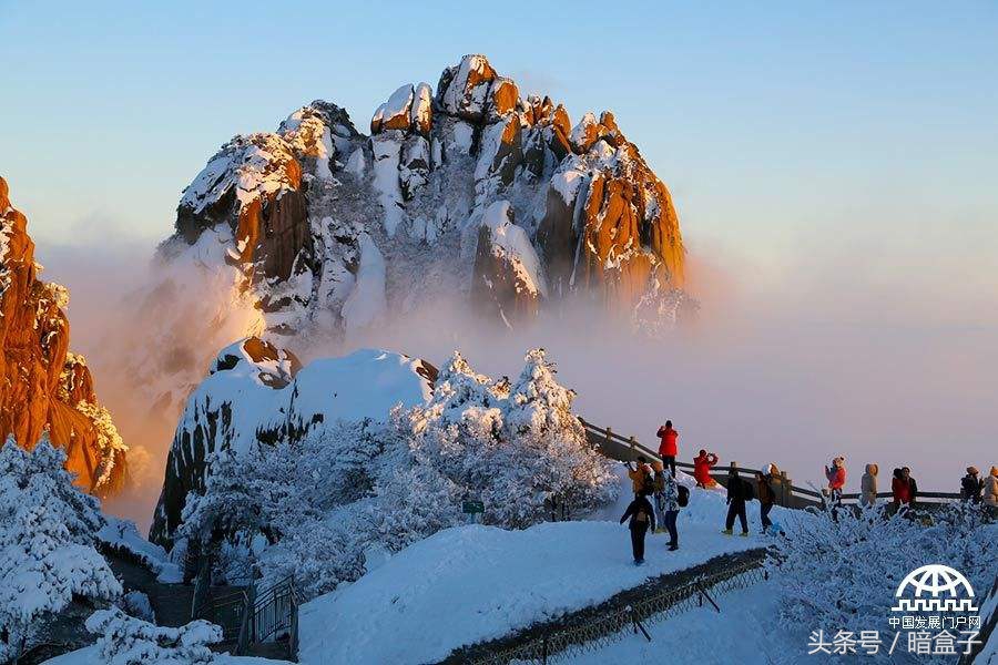 赞美黄山的诗句有哪些（黄山的风景独特好诗句）