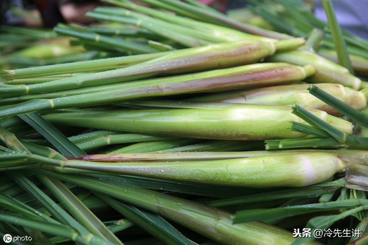 表示颜色的词语有哪些（关于四个字表示颜色的词语）