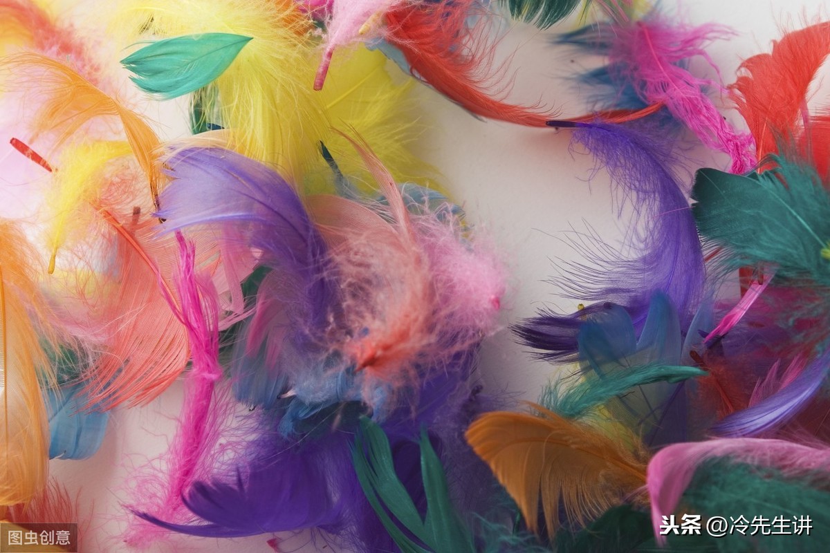 表示颜色的词语有哪些（关于四个字表示颜色的词语）