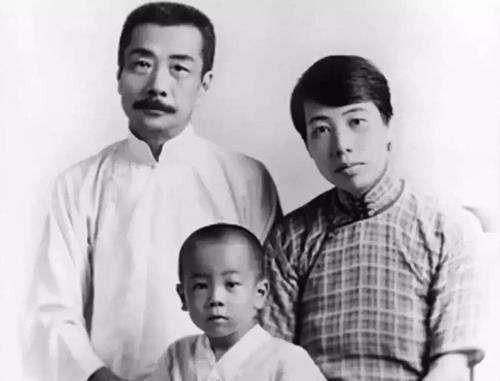 鲁迅生活的时代背景（鲁迅先生个人简介）