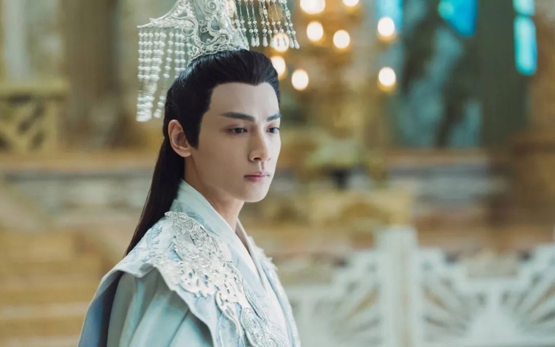 带幽默夸人帅的句子（如何高情商夸赞男人）