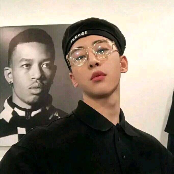 抖音描写男人霸气的句子（男人硬气经典语录）