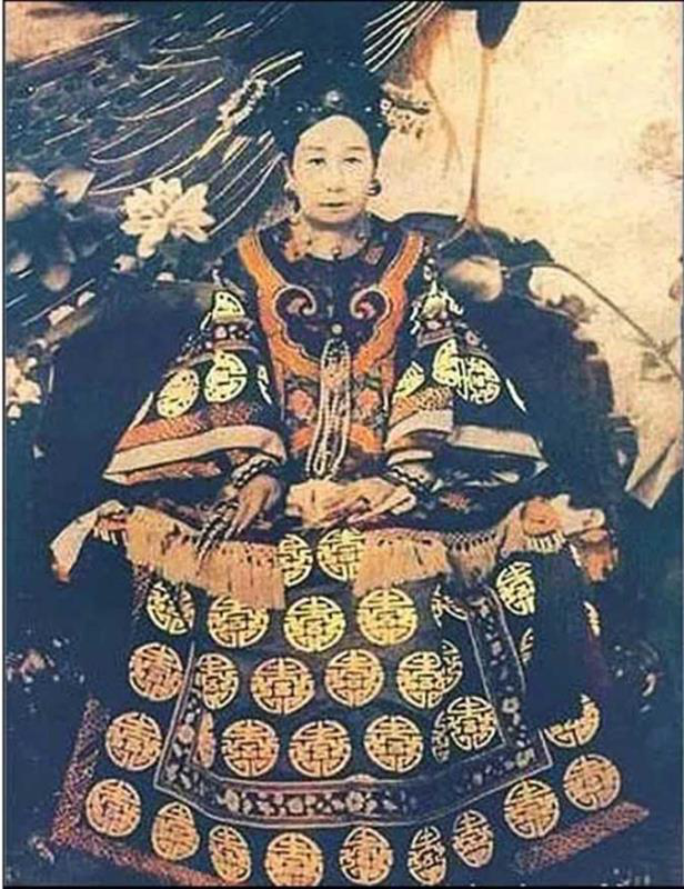 形容手指细长的优美句子（形容手指好看的优美句子）