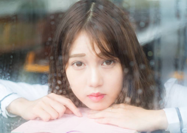 赞美别人文笔好的句子（形容人满腹才华的句子）