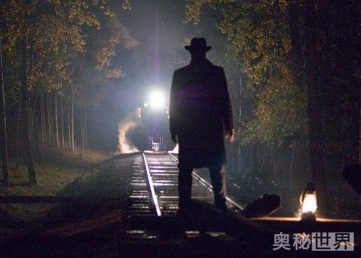 从容不迫是什么意思（从容不迫的意思及反义词）