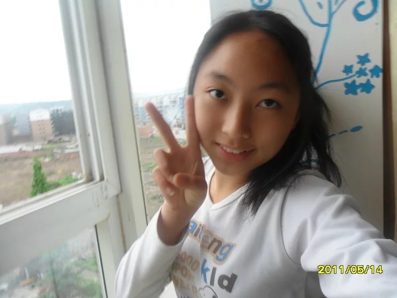 祝自己女儿生日快乐的朋友圈（女儿生日妈妈感言简短）
