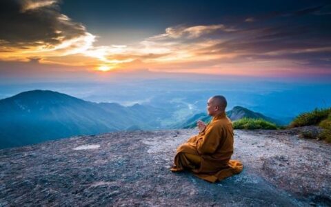 虚怀若谷是什么意思（ 虚怀若谷意思解释）