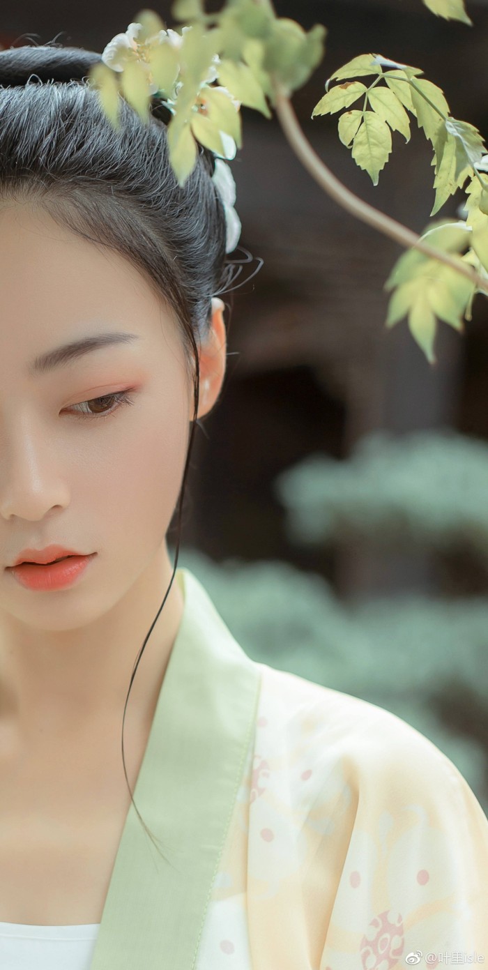 对往事美好回忆的诗句(形容往事不可追忆的句子)