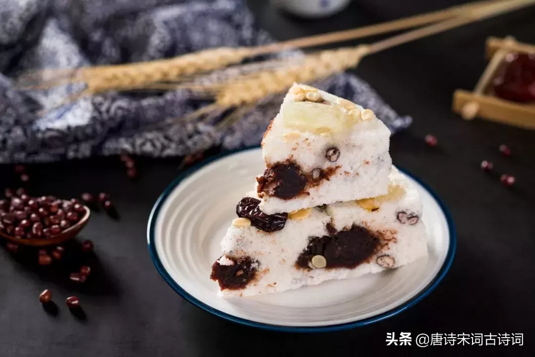 形容美食的唯美句子（形容美食诱人的句子）