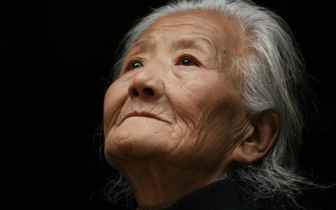 关于母爱的诗词有哪些（赞美母亲伟大的诗句）