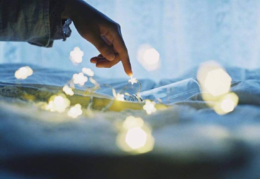 表达想念一个人的图片及文字（思念一个人的背景图）