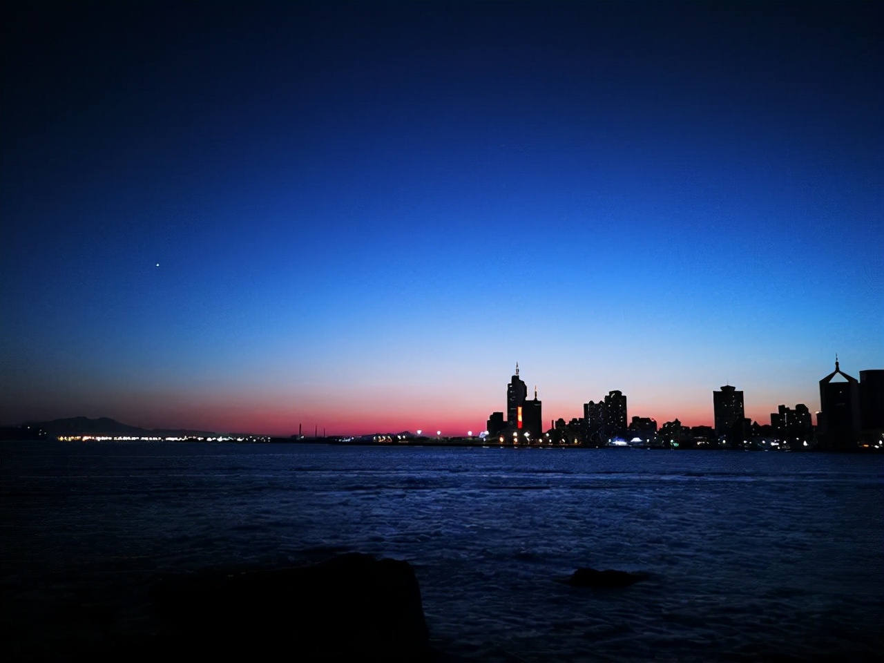 描写景物的词语（形容景色特别美的词语）