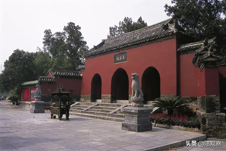 三国志诸葛亮传翻译（诸葛亮传原文及注释）