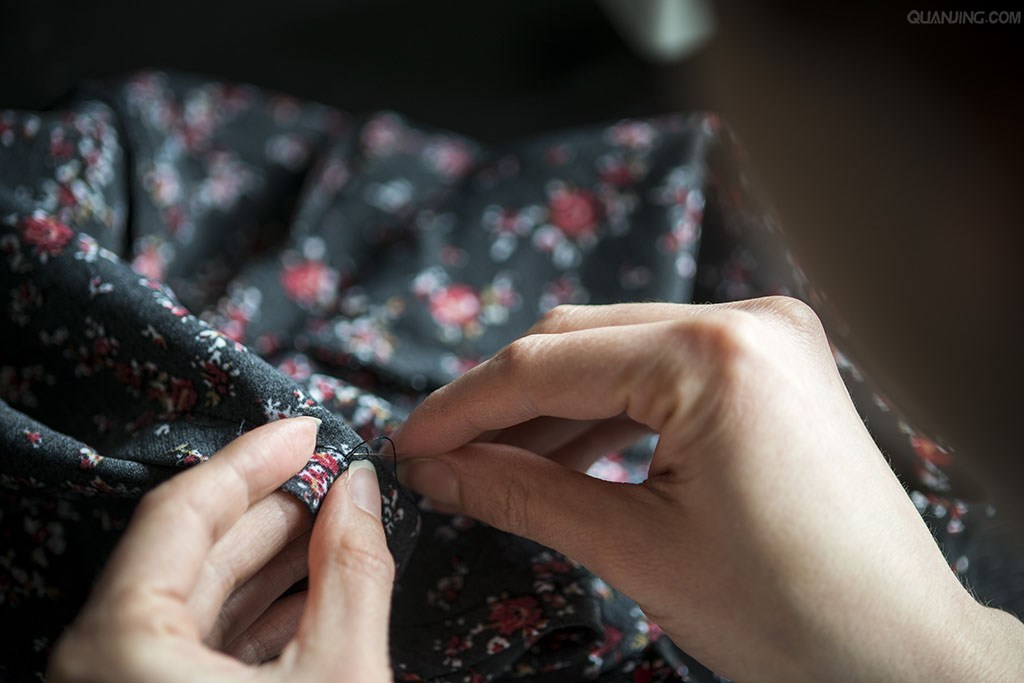 母爱的现代诗短诗(赞美母亲的诗歌大全)